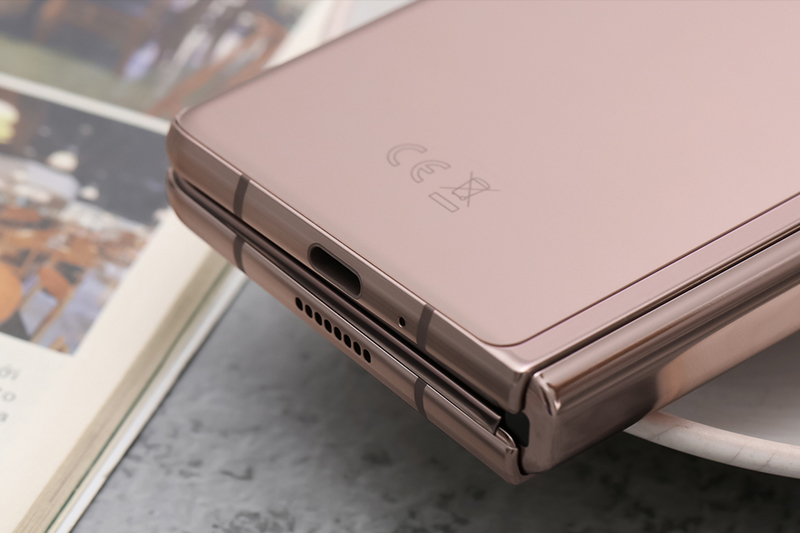 Tích hợp sạc nhanh 25 W và lẫn sạc không dây 11 W | Samsung Galaxy Z Fold 2 